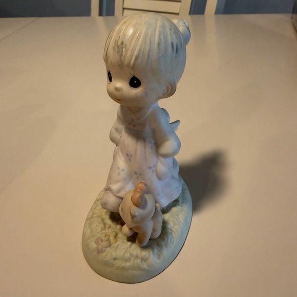 Precious Moments 'Walk In The Sonshine' Figurine - Picture 2 of 4